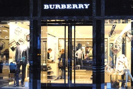 bilder von burberry düsseldorf|burberry mode herren.